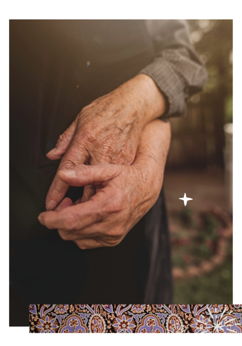 photos de mains de personnes agées